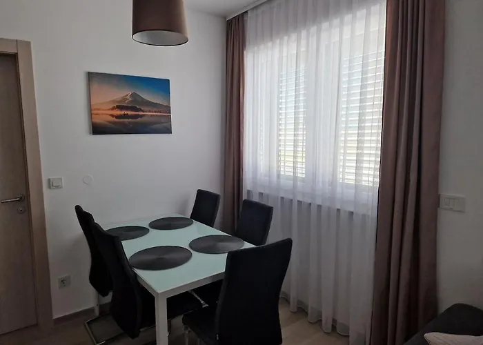 Toni 비오그라드나모루