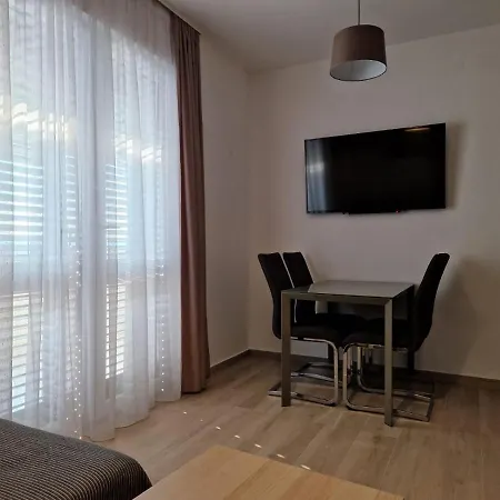 Toni Apartmán