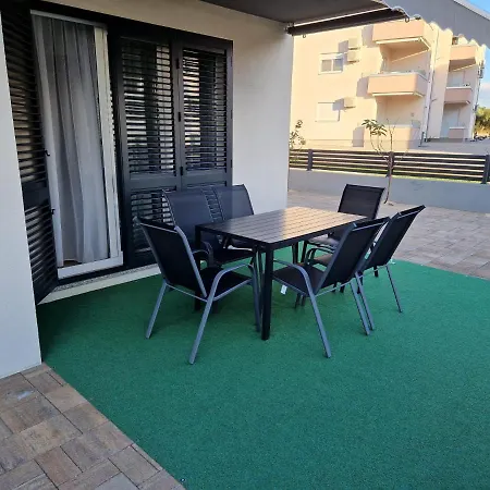 Toni Apartmán