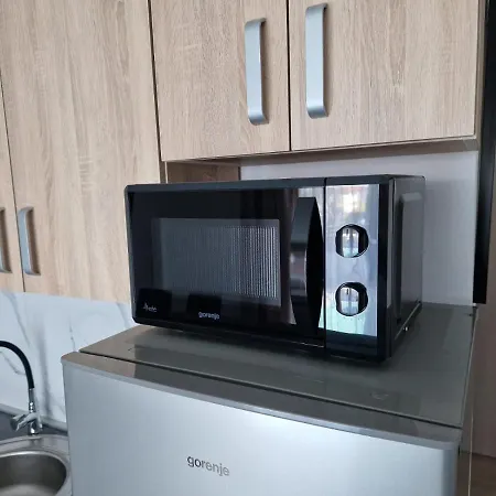 Toni * ビオグラード・ナ・モル