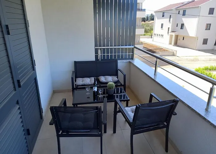 Toni Apartmán Biograd Na Moru